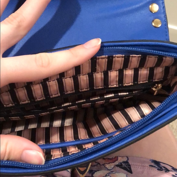 Purse - Picture 3 of 3